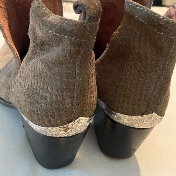 Jeffery Campbell Cromwell olive green Suede Ankle Boots silver tips size 9 - Picture 8 of 11